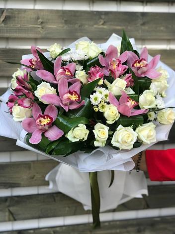 Букет цветов из: Розы и Хризантемы в Переясловской