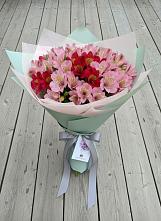 Букет цветов из:  Альстромерии #REPLACE_PRED# Переясловской