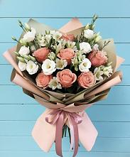 Букет цветов из:  Розы, Альстромерии и Лизиантусы в Переясловской