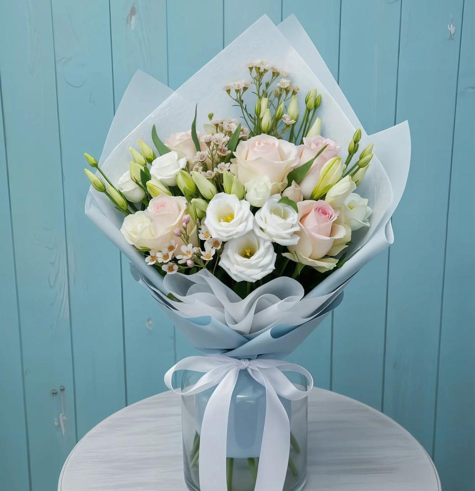 Букет цветов из: Розы и Лизиантусы в Переясловской