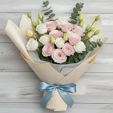 Букет цветов из:  Лизиантусы в Переясловской