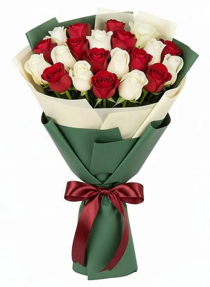 Букет Микс из красных и белых роз в Переясловской