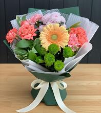 Букет цветов из:  Гвоздики, Розы, Герберы и Хризантемы в Переясловской