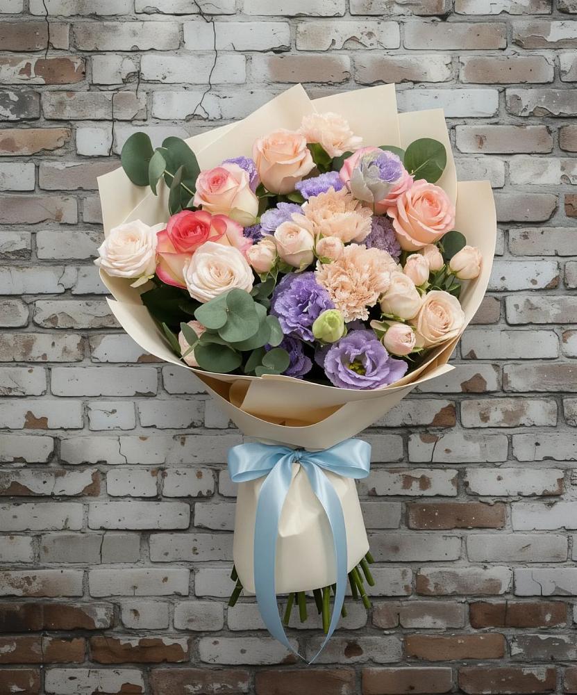 Букет цветов из: Розы, Лизиантусы и Гвоздики в Переясловской