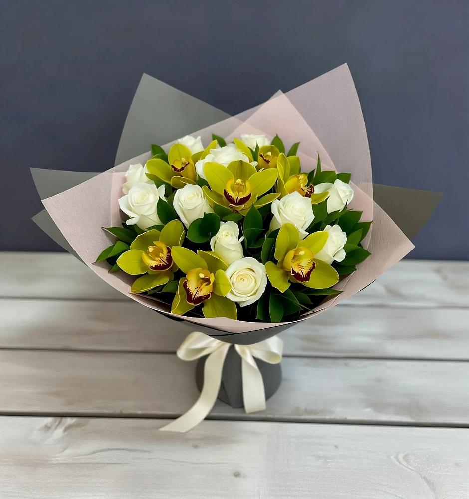 Букет цветов из: Орхидеи и Розы в Переясловской